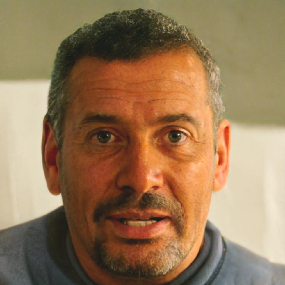 Ezra Chen, Senior Financial Strategy Advisor